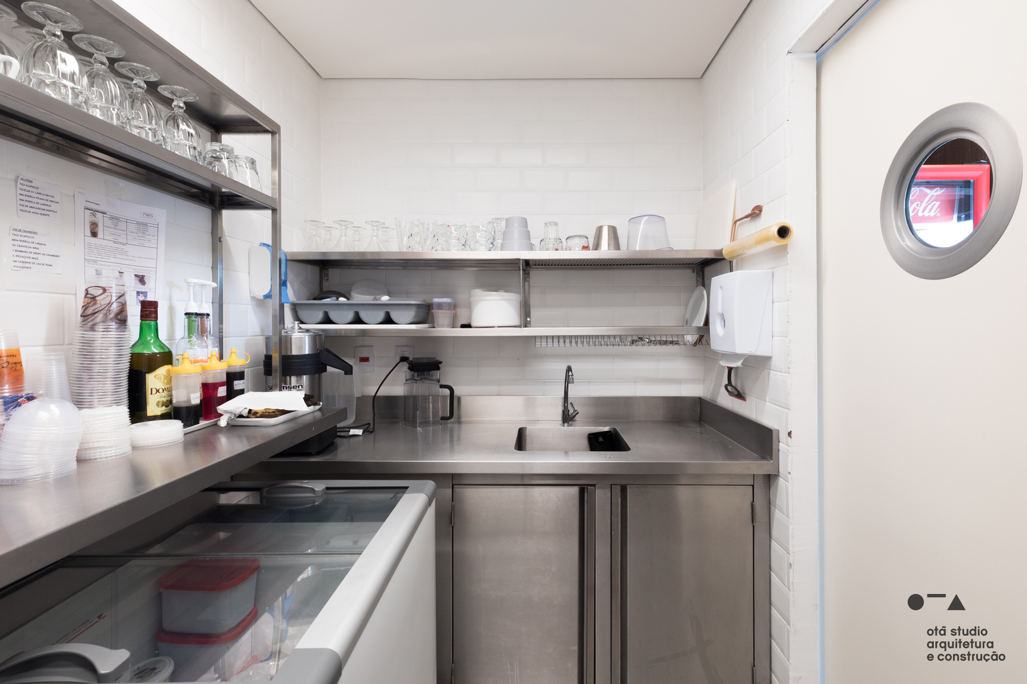 ota studio_frans café 007.jpg